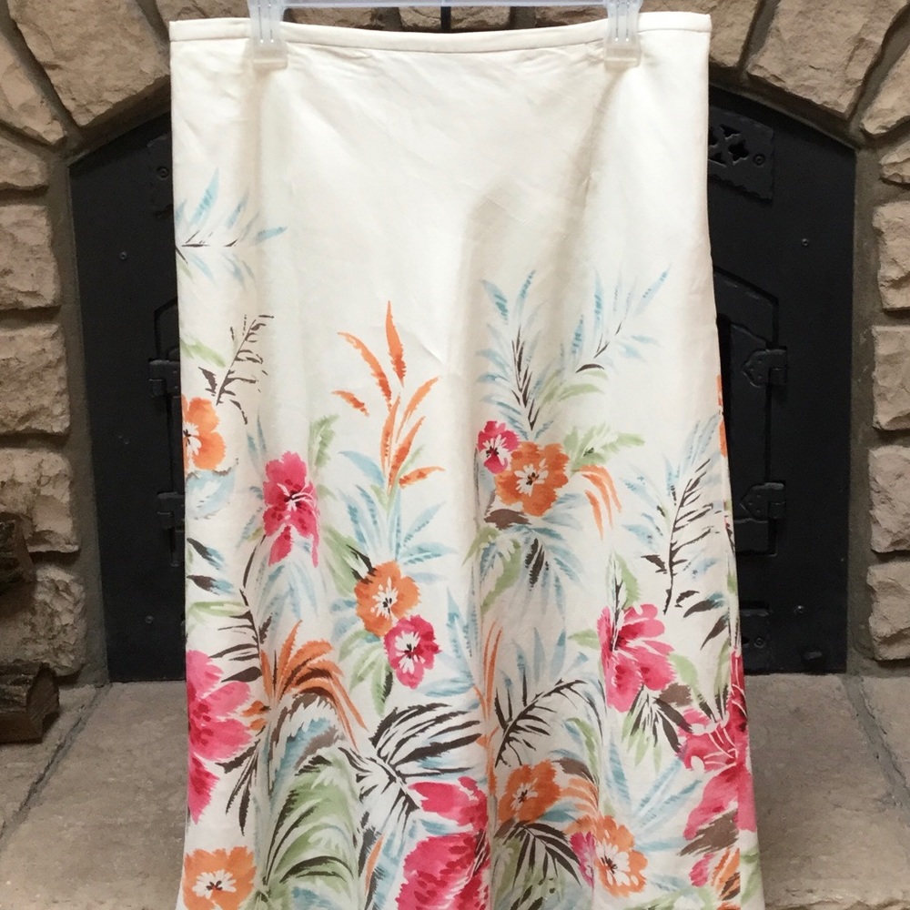 Talbots Petites Size 14 P Floral Mid-Length Skirt